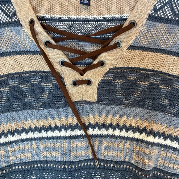Vintage 1970's Boho Aztec Knit Sweater V Neck Lace Up Size Medium - Picture 4 of 7